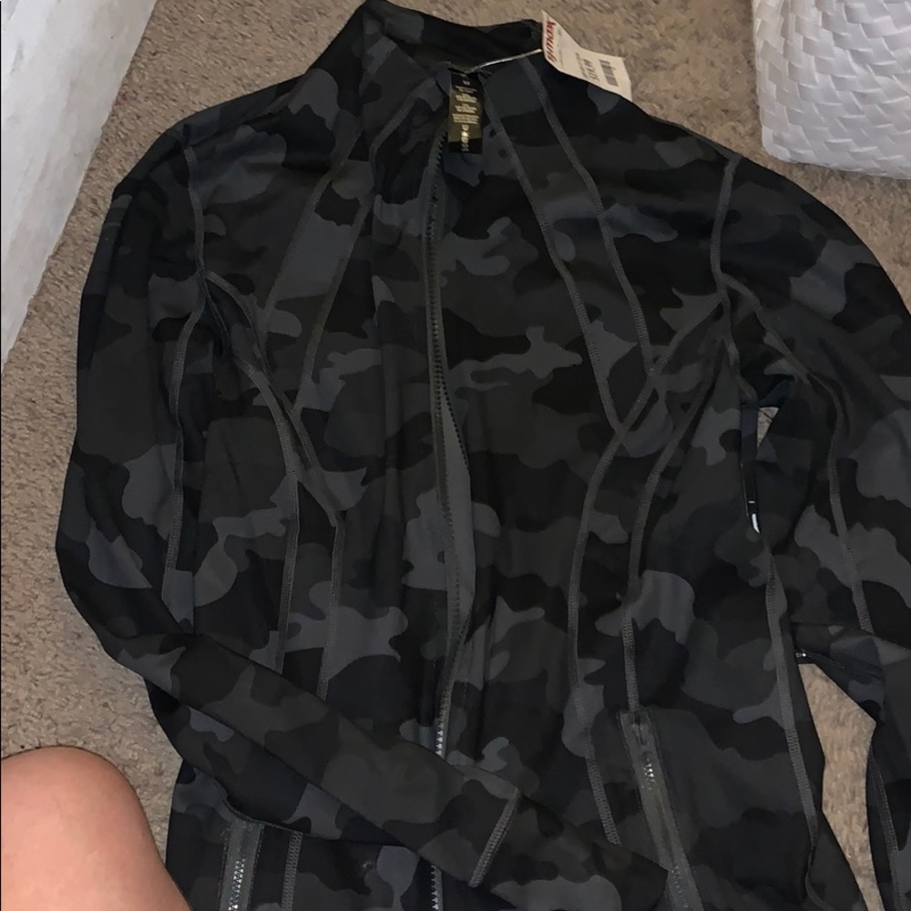 ISO yogalicious camo jacket